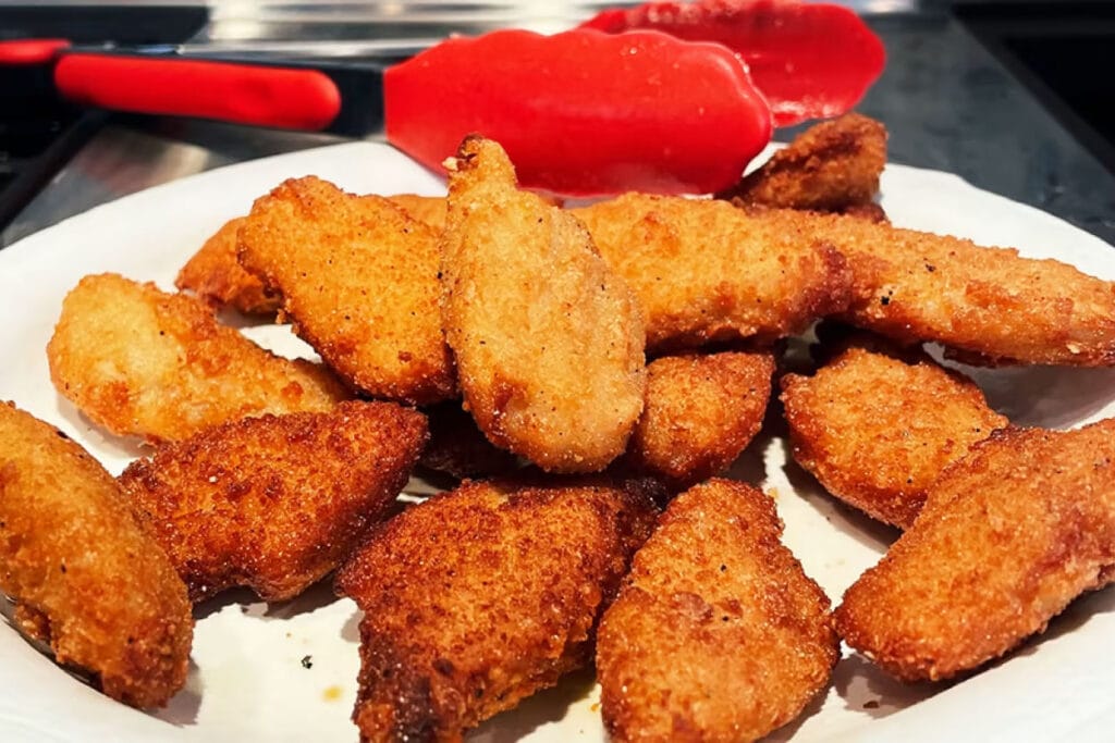 Daring Foods Plant Chicken Chicken Better. Chicken On.